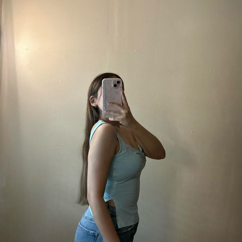Light Blue Ruched Tank Top - Picture 3 of 4